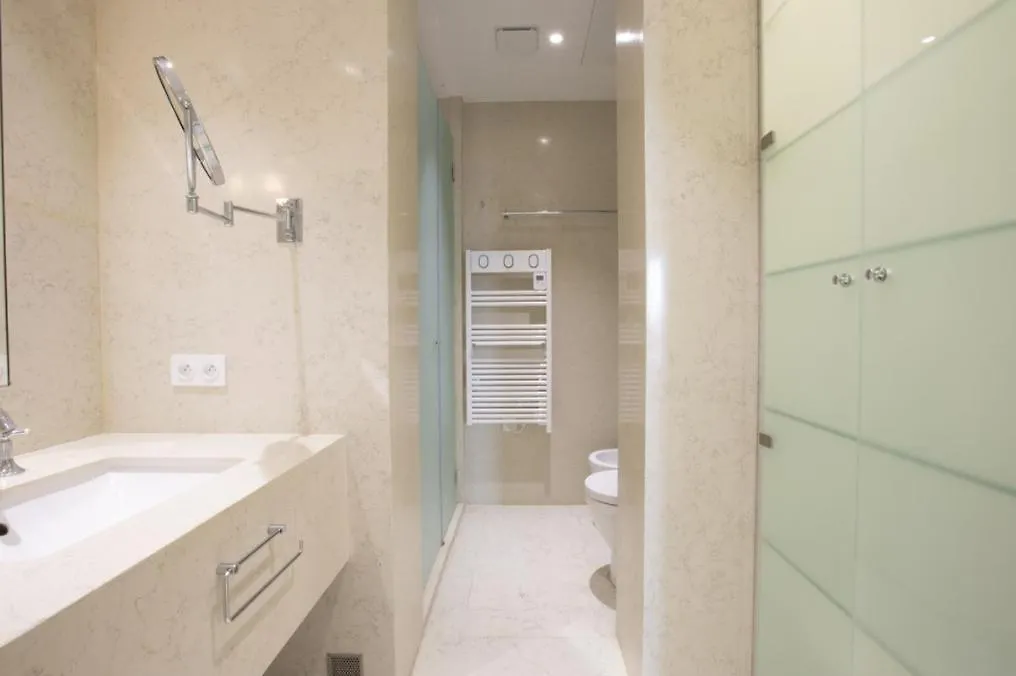 Jolie Appartement Paris Champs Elysee Appartamento