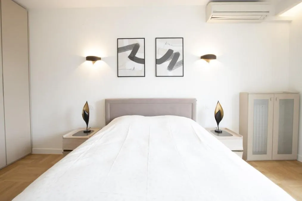 Jolie Appartement Paris Champs Elysee Appartamento