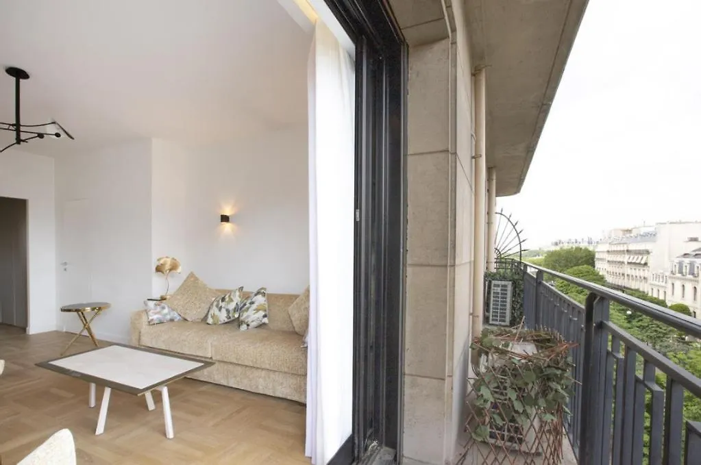 Daire Jolie Appartement Paris Champs Elysee